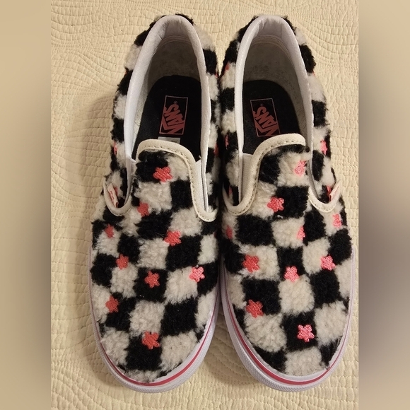 Vans Shoes - NWOT Vans Faux Fur Checkboard Slip On Sneakers